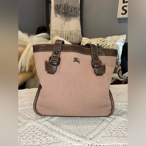 Burberry Tote - Picture 5 of 13
